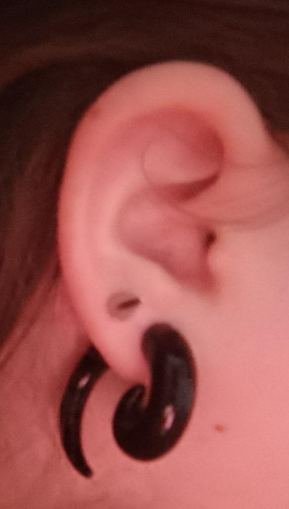 Coppia Di Orecchini Finti Dilatatori In Acciaio Titanio 10 Mm Nero Per Uomo E Donna