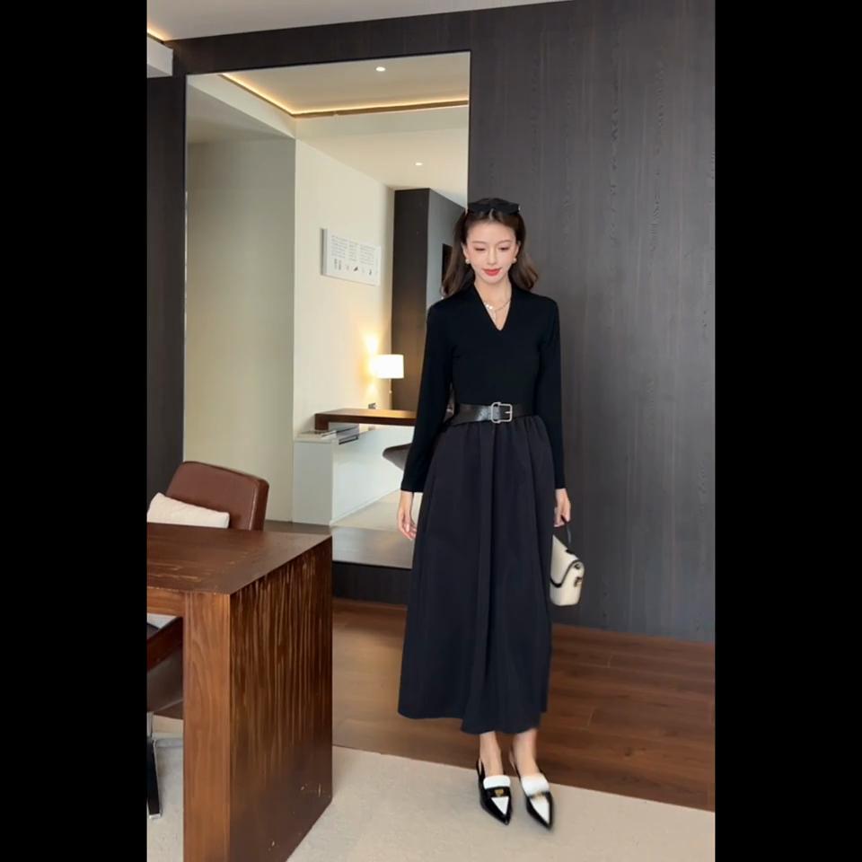 Elegant Fashion Autumn Winter Women Sweater Dress V Neck Kntting Thick Warm Midi Dress Office Lady Black Knitted Dress With Belt