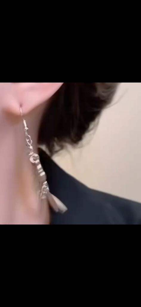 Cercei lungi exagerați cu ciucuri retro boeme etnice. Accesorii minunate de bijuterii pentru femei