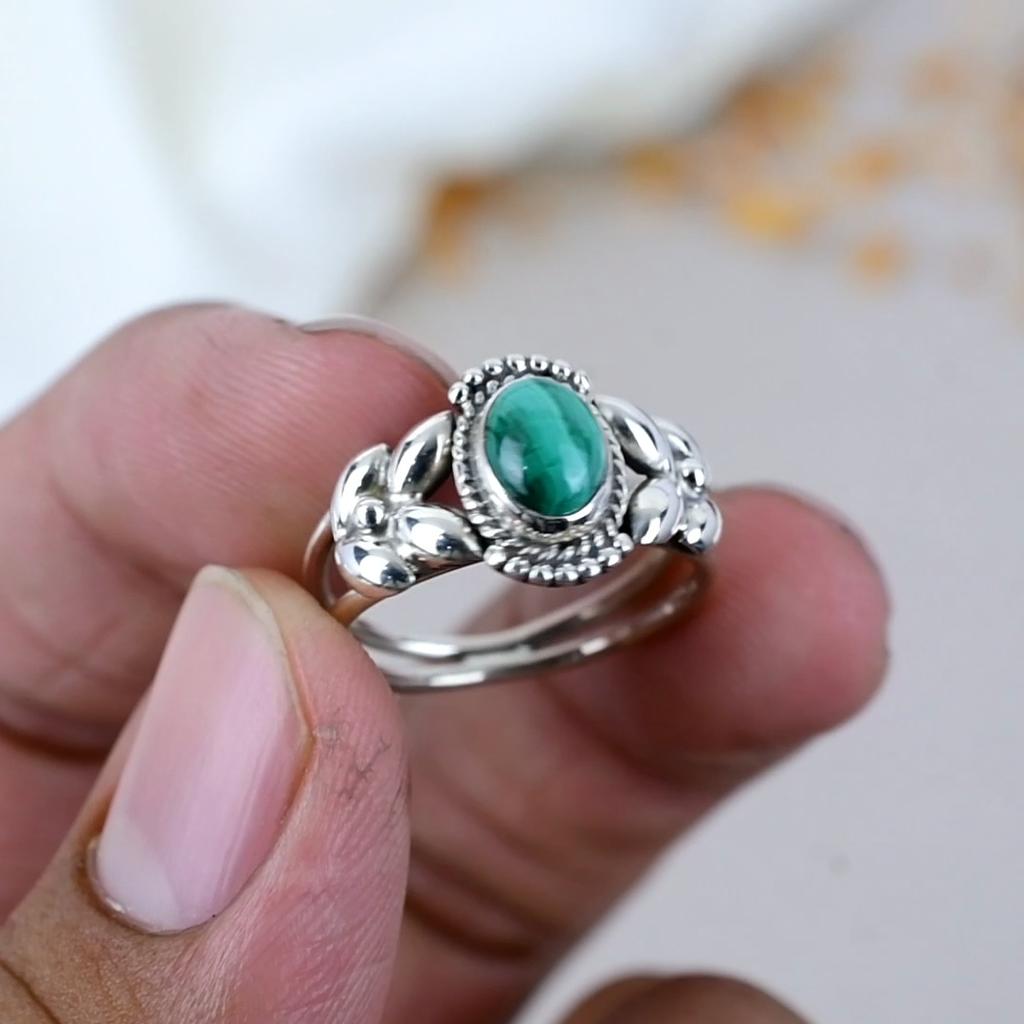925 Sterling Silver Malachite Oval Shape Green Gemstone Ring For Women
