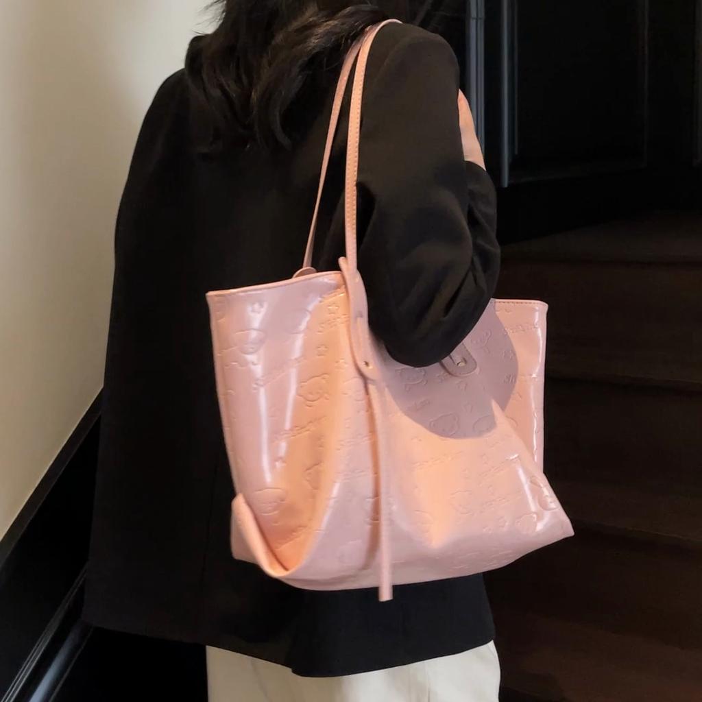 Bags Female large-capacity college students in class One shoulder messenger bag Niche tote bag Commuter bag