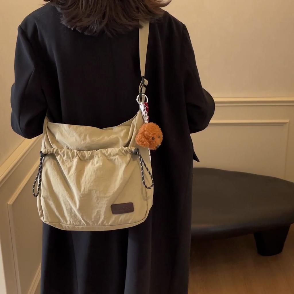 Drawstring Crossbody Bag Women's Shoulder Bag Large Capacity Tote Bag