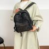 Mochila com Rebites Mochila Punk de Brim