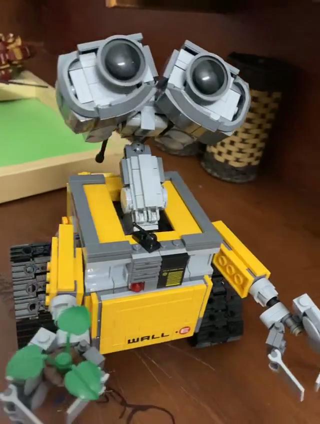 Adorabili Action Figure Mini Robot Wall-e Eve Giocattolo Regalo per Bambini Per Collezionisti
