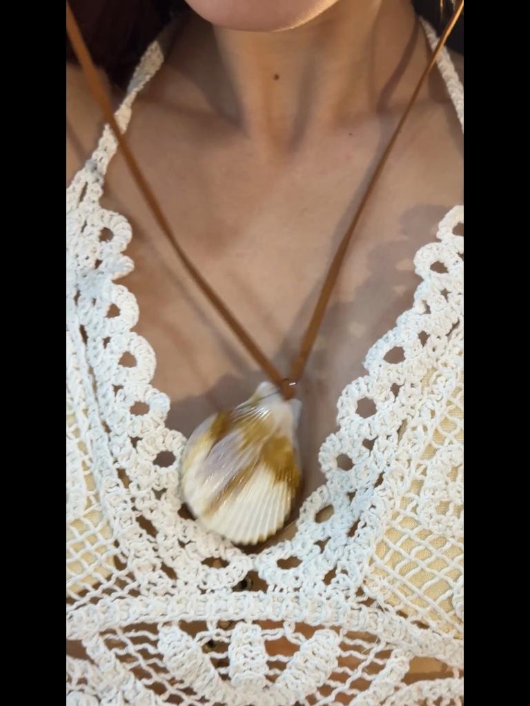 New Simple and Fashionable Bohemian Fan Bay Pendant Brown Necklace Women's Jewelry Exaggerated Personality Adjustable Necklace