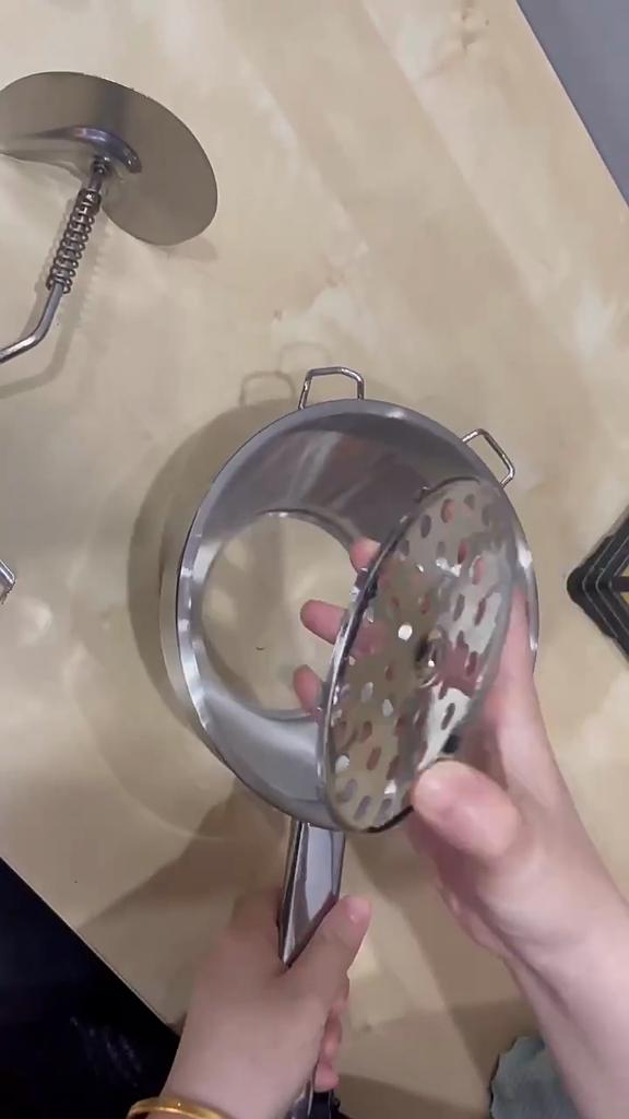 Roterende matmølle i rustfritt stål Flott for å lage purésupper av grønnsaker Kreativt kjøkkenverktøy