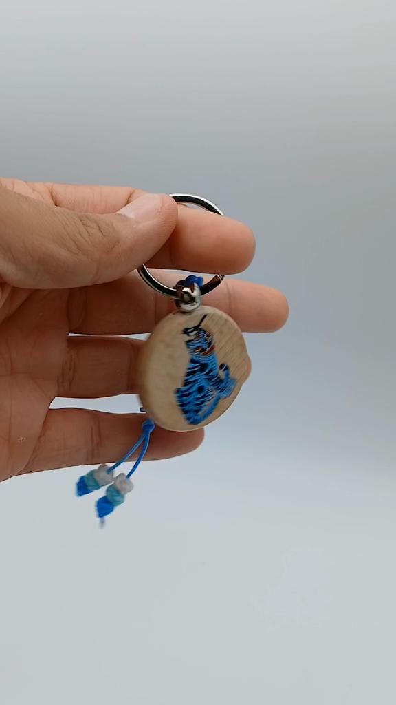 Tigru albastru cu coțofană breloc rotund ecologic