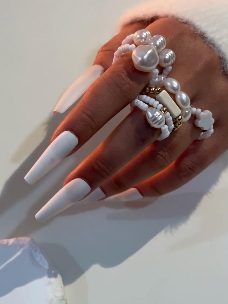 7PCS Exquisite Romantic Wirte Flower Imitation Irregular Pearl Rings Set Jewelry for Women Girls Minimalist Style Finger Rings