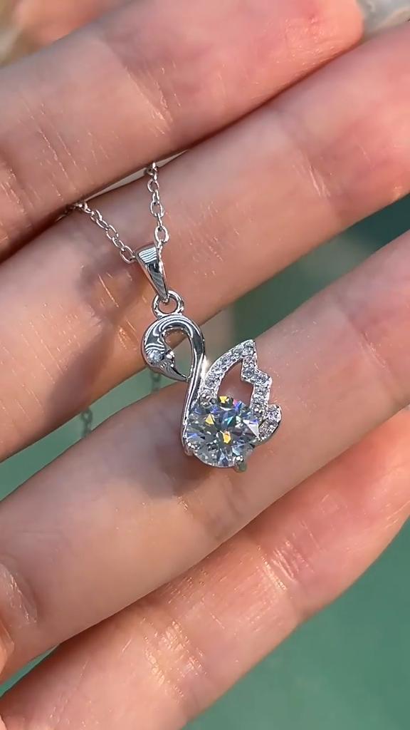 6.5mm Swan Pendant Necklace For Women Minimalist Design Elegant Clavicle Chain D VVS1 Delicate Jewelry