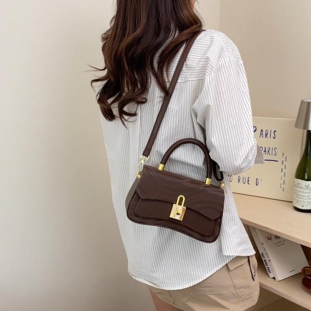Fashion Women Shoulder Bag PU Leather Crossbody Bag Ladies Casual Daily Handbag with Adjustable Strap Lightweight Solid Color Commute Bag for Girls