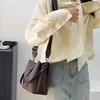 New High-end Retro Multi-layered Large-capacity Bucket Bag for Women, Perfect for Tote, Shoulder, or Crossbody.