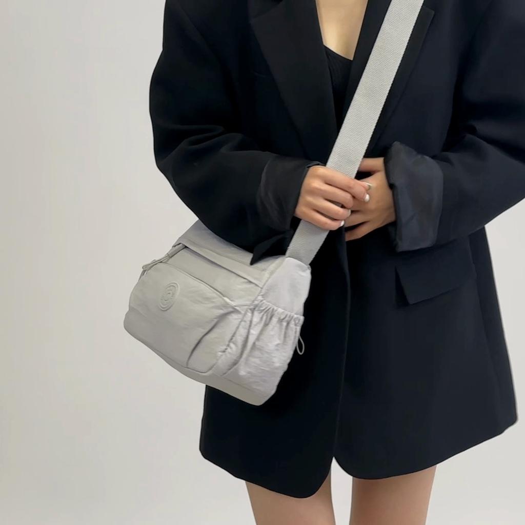 Lightweight Crossbody Bag Women's Multi-compartment Shoulder Bag Commuter Bag For Middle-aged Mothers