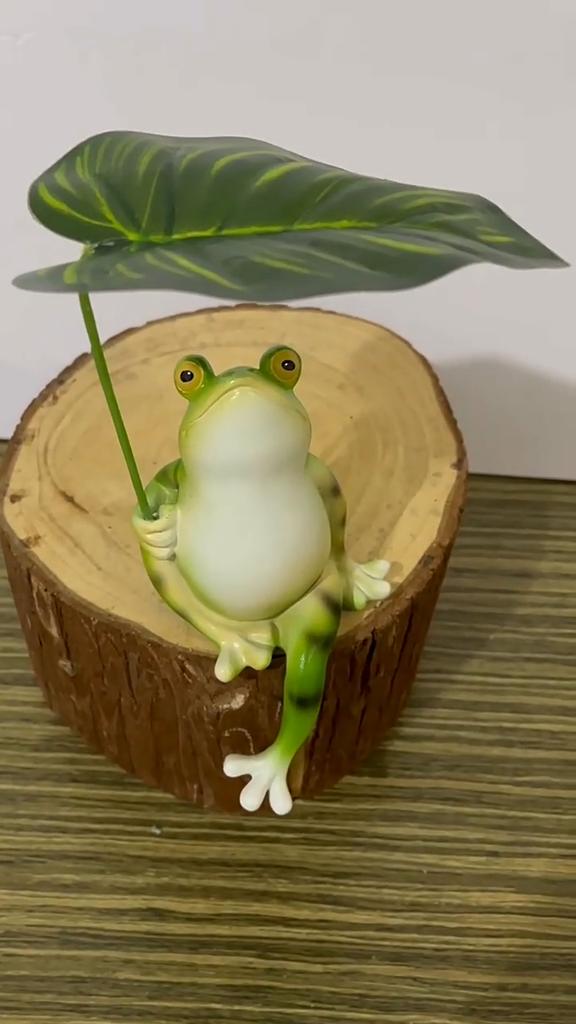 Frog Shaped Desktop Ornaments, Office Desk Pendulums, Gifts for Friends, Stress Relieving Small Gifts