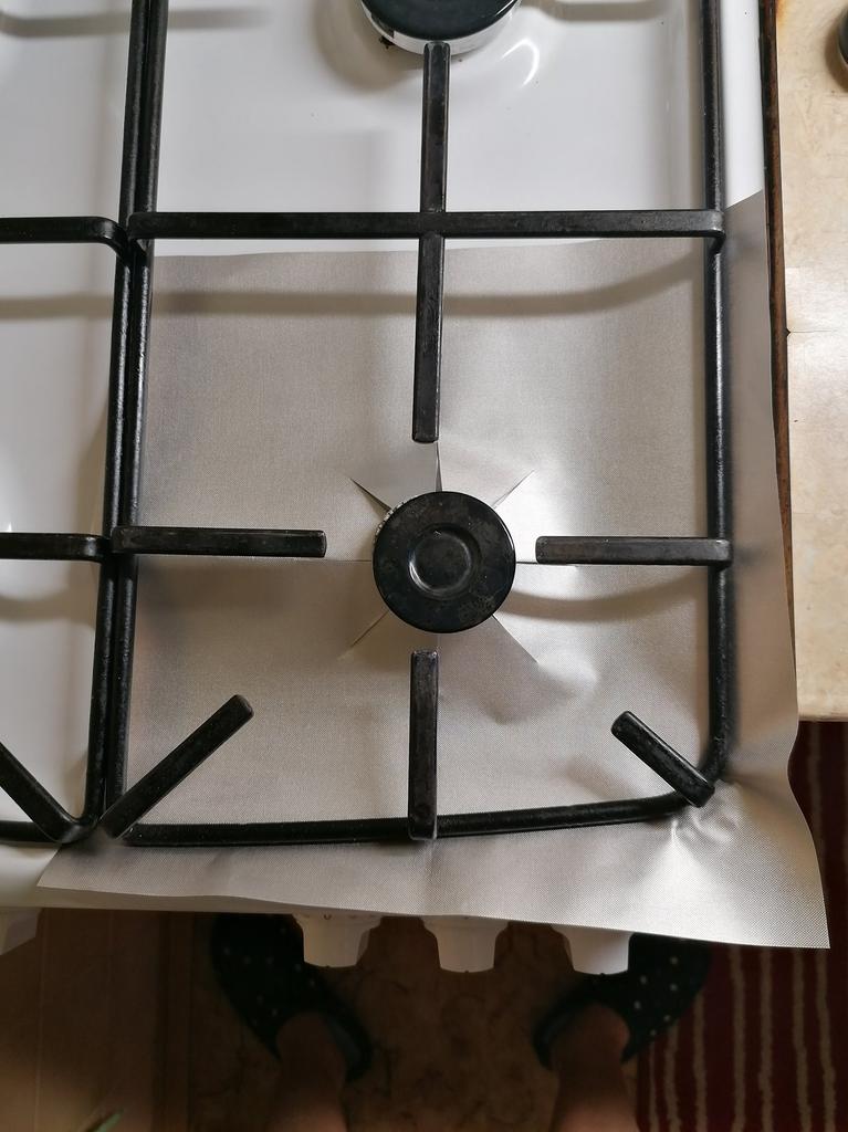 Yardwe 1pezzi Copertura Antivento Per Piano Cottura Gas Supporto Energetico e Facile Installazione e Utilizzo Compatibile Con Gas Liquefatto e Naturale Design Antiscivolo Per Stabilità e