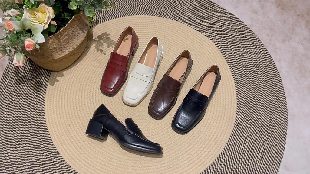 Retro Loafers Myke Skinn Hæler Toveissko Collegestil Små Skinnsko Slip-on Sko for Kvinner Tykke Hæler Høye Hæler