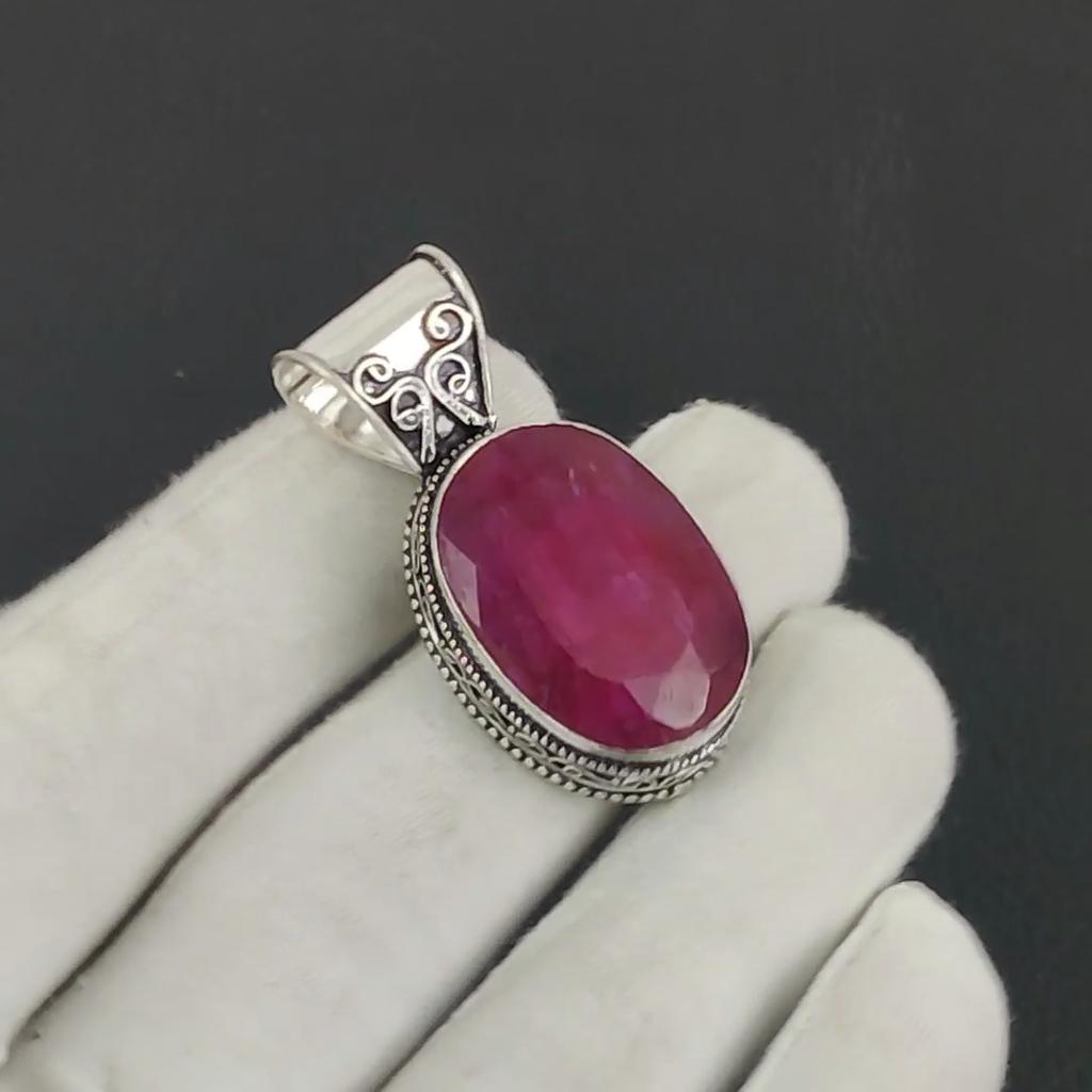 Beautiful Kashmir Ruby Gemstone Silver Pendant in 925 Sterling Silver - Handmade Oval Design, Everyday Wear Jewelry Party Wear Gift
