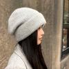 Avansert følelse av strikket lue kvinnelig vinter ny hørselsvern ullhette koreansk versjon av den lille ansiktsstablede fløyelshetten kvinne