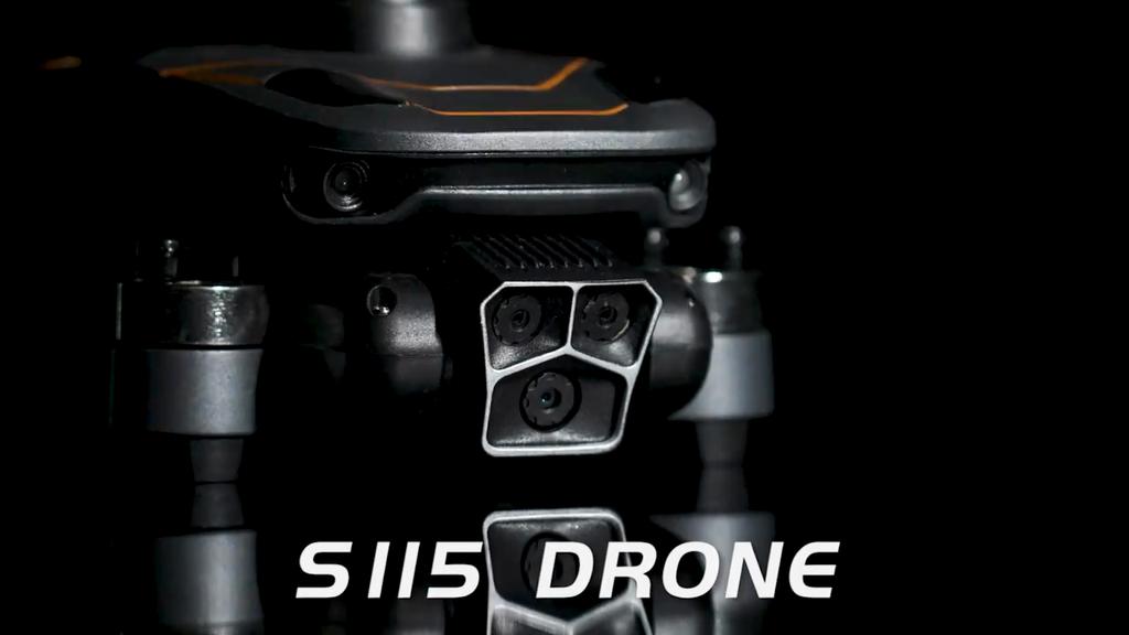 Ny S115 RC Drone 8K Profesjonell tre-kamera Vidvinkel posisjonering Hindring unngå børsteløs motor Sammenleggbar Quadcopter gaveleke