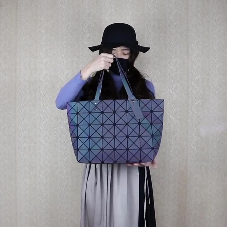 Luminous Variety Folding Women's Bag Same Fashion Geometric Rhombus Color Changing Symphony Bag One Shoulder Handbag Bag
