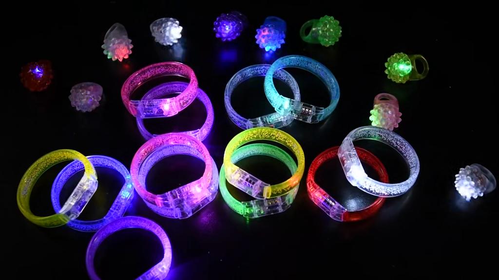 10Pcs Led Glow Bracelets Wristbands Glow In The Dark Party Supplies Neon Light Up Bracelet Wedding Party Decor