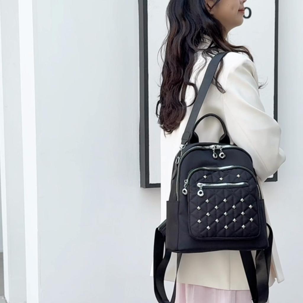Rhomboid Rivet Backpack Women's Travel Bag Large Capacity Backpack