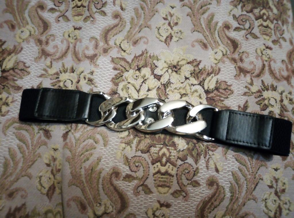 Cintura A Catena TAIZER Oro Lucido Per Donna - Metallo, Lunghezza 103 Cm Regolabile, Design A Petali, Accessorio Moda Per Abiti E Vita Alta