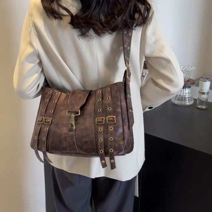 Přezka na opasek Designová dámská malá 2024 korejská módní taška přes rameno PU kožené crossbody kabelky Kabelky a peněženky