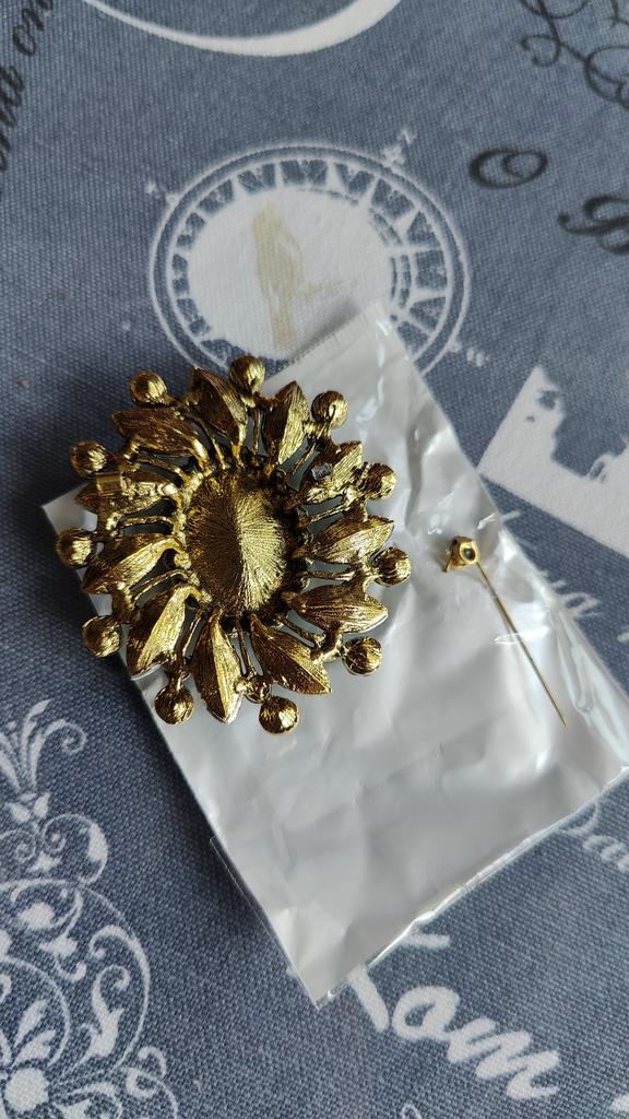 Kristall-Blumenbrosche – Funkelnde Strass-Brosche Aus Legierung, Für Männer & Frauen – Hochzeitszubehör, Party-Geschenk, Accessoire Für Schals & Hüte