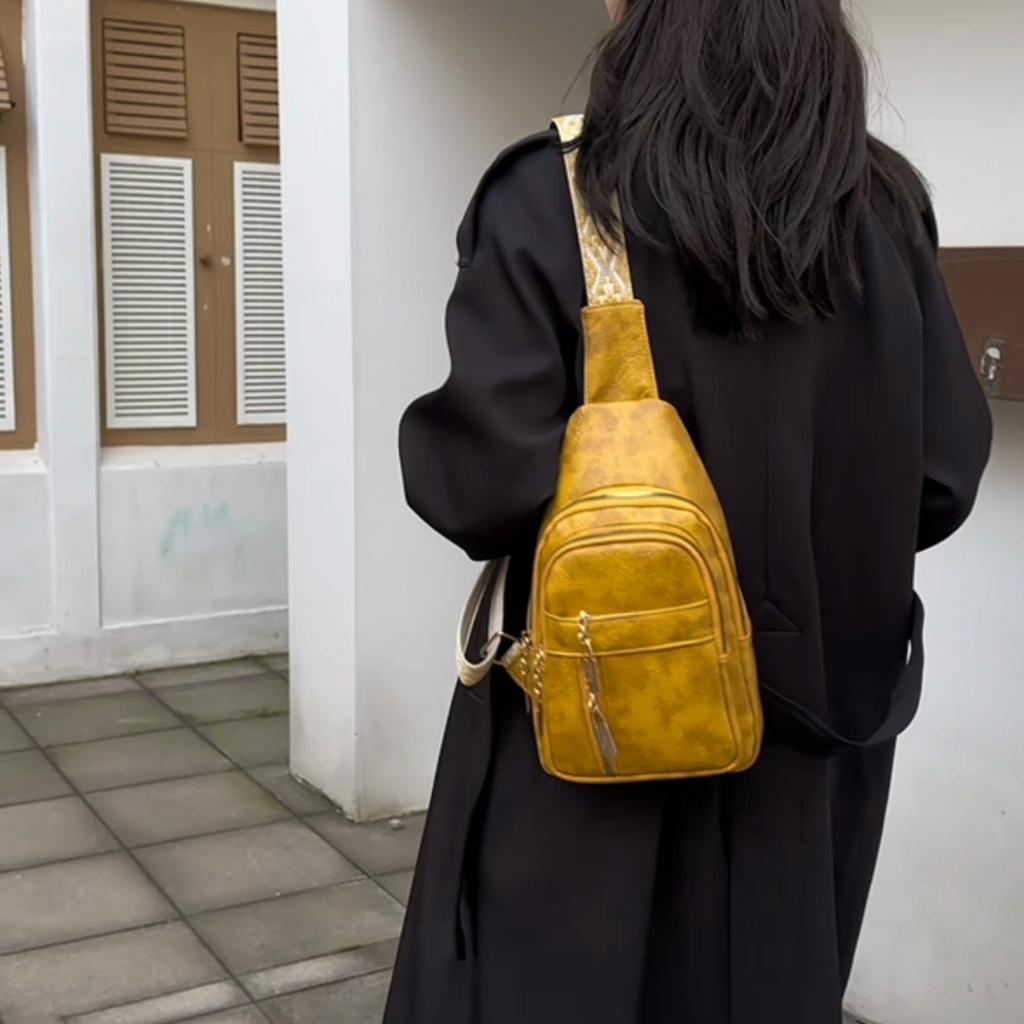 Women's Chest Bag Commuter Waist Bag Vintage Crossbody Bag