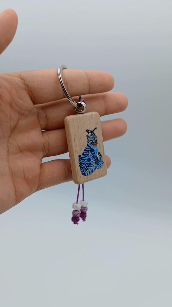 Blue tiger with magpie square keyring Eco-friendly