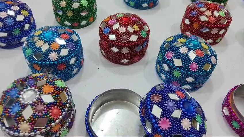 Aluminum Lakh Sindoor Boxe, Kumkum Box Bharani Wedding Return Gifts (Set of 12)