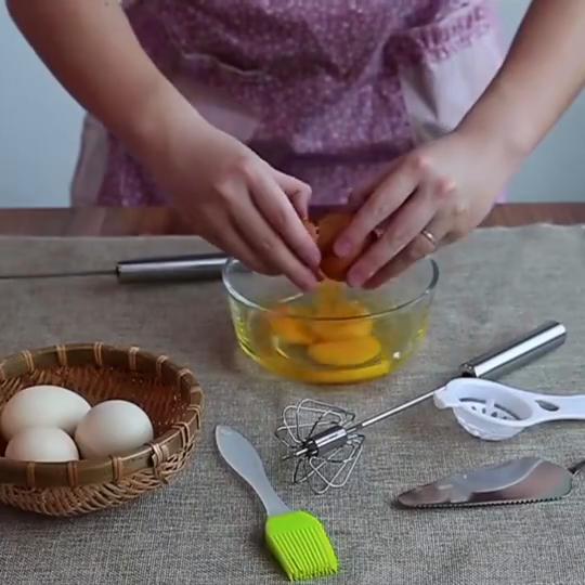 Stainless Steel Semi-automatic Egg Beater, Rotating Cream Egg Mixer, Household Manual Egg Beater
