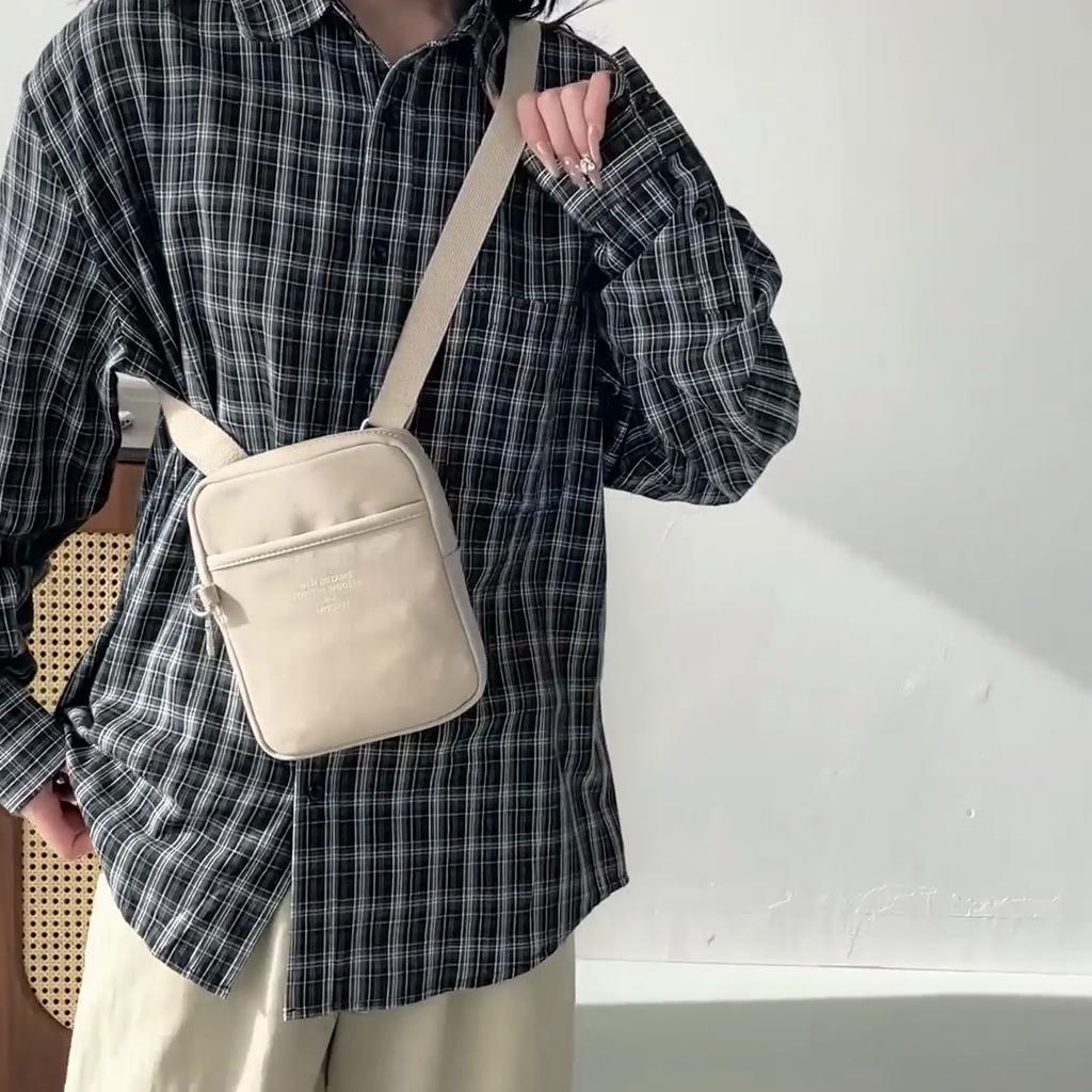 Small Bag Women's Shoulder Crossbody Bag Nylon Small Square Bag Mobile Phone Bag