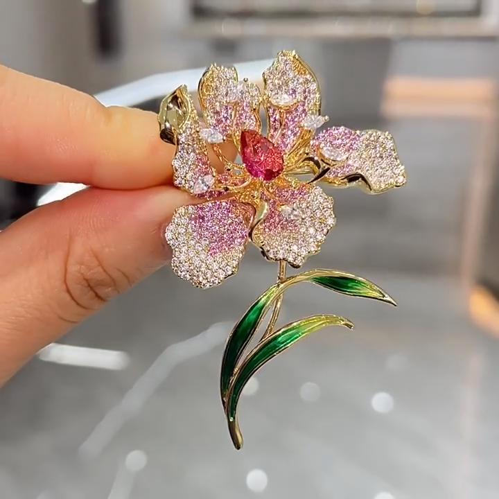 Fashion Crystal Flower Brooch Pin Rhinestone Brooches Wedding Jewelry Gift Party