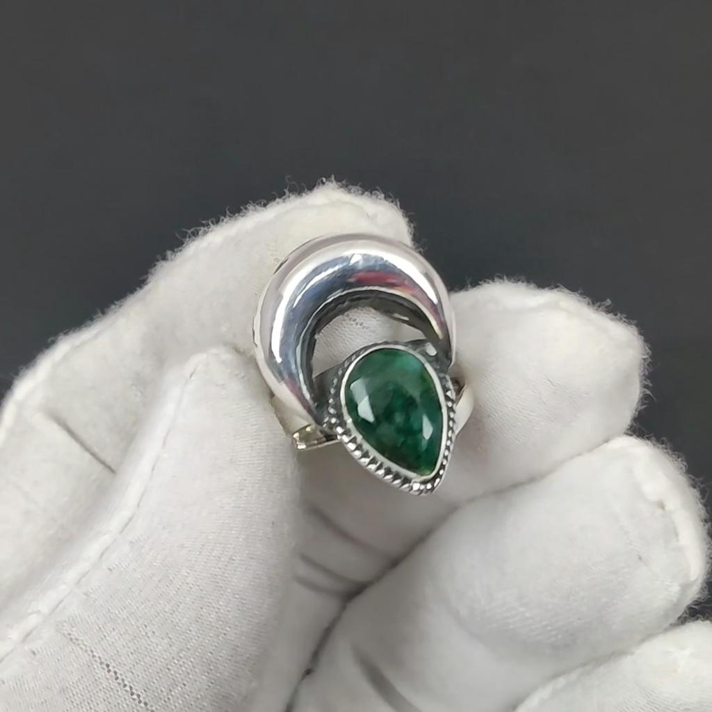 Emerald May Birthstone Adjustable 925 Sterling Silver Ring - Fits US Sizes 6 to 10 - Handmade Boho Jewelry for Women & Men, Valentine Gifts