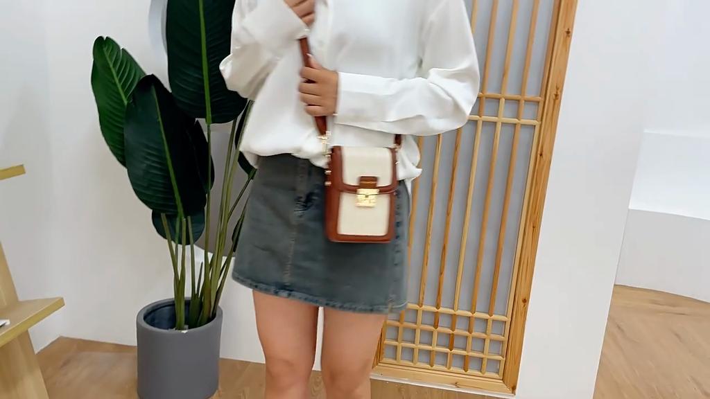 Klasická jednobarevná kabelka přes rameno s prvotřídní texturou pro ženy s výklenkovou kabelkou přes tělo, módní malá čtvercová kabelka