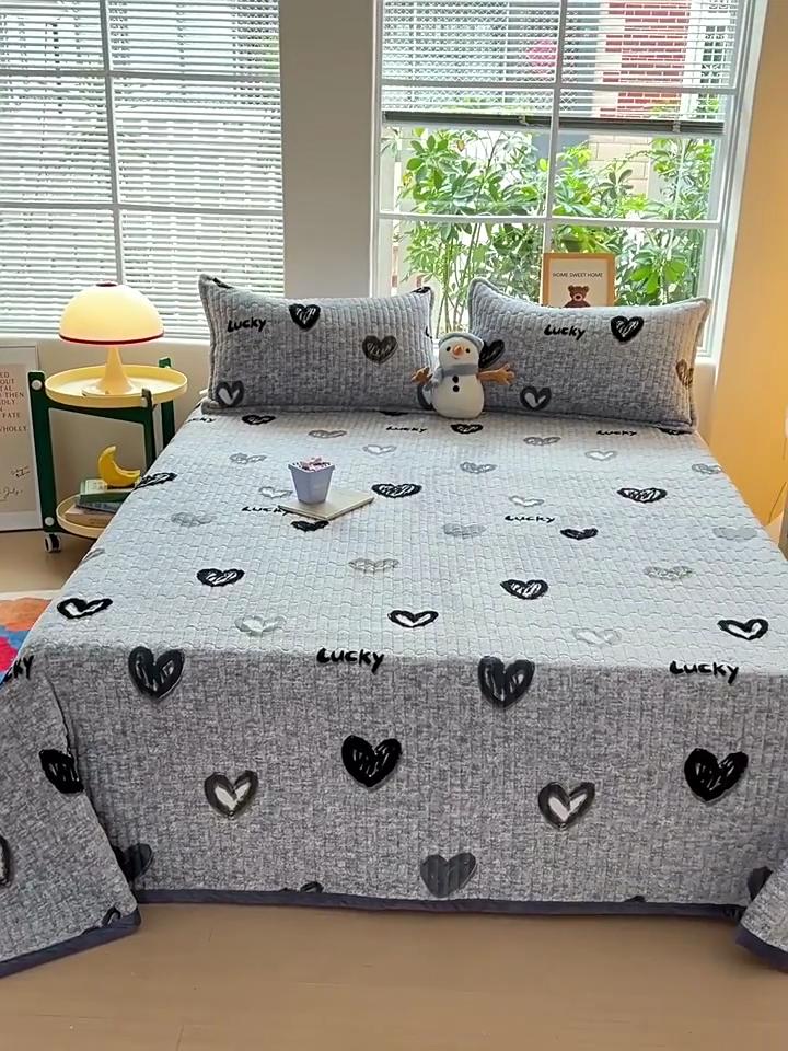 Thickened Milk Velvet Bed Cover for Autumn and Winter, Warm Cotton Bed Sheet with Velvet Mattress, Tatami Bedding