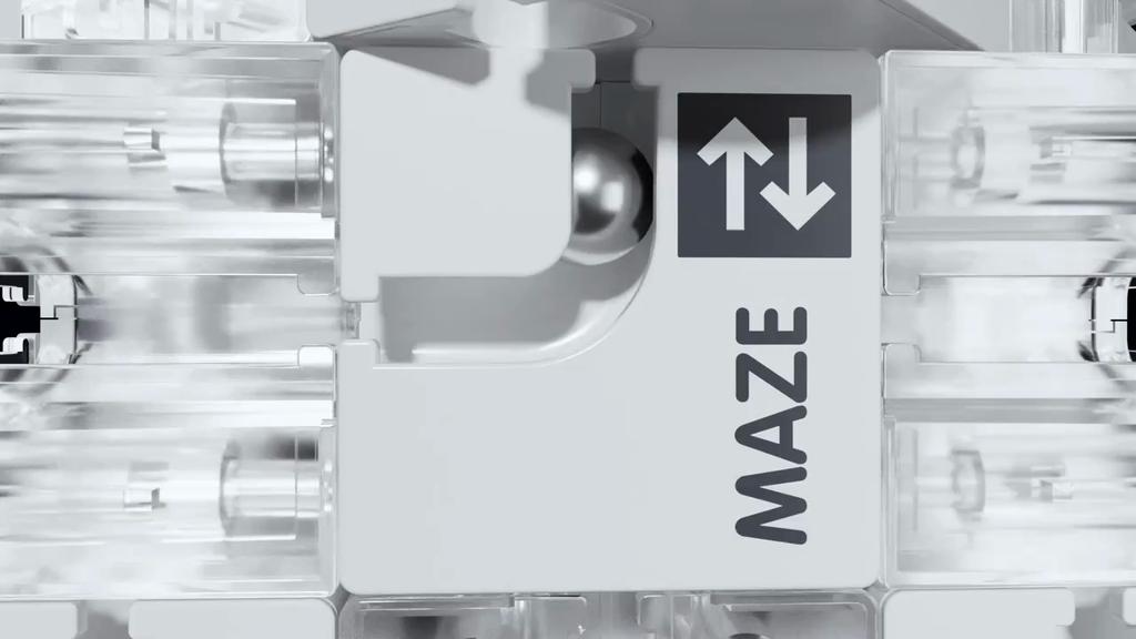 3D Maze Cube, educational toy, children's puzzle toy, birthday party gift, accessory colors are random.