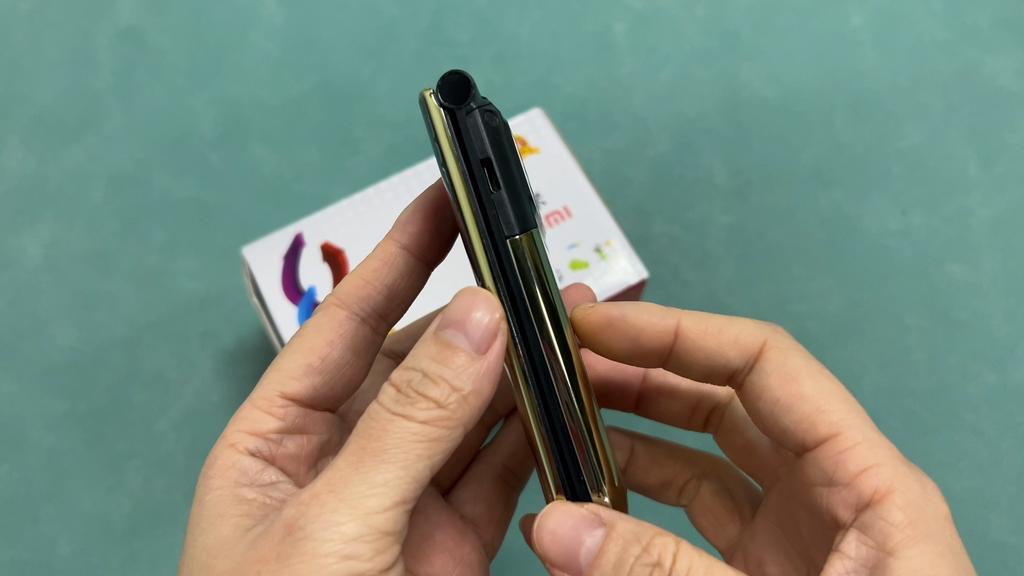 YEEMI NK2720 2G Flip Phone 2.6inches Screen 3800mAh Flashlight FM Recorder Camera Dual SIM Button Phone