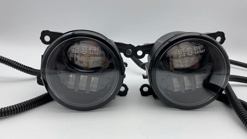 1Pair Car Front Foglight Fog Lamp Daytime Running Lights For Nissan Patrol  Y61 2005 -2009