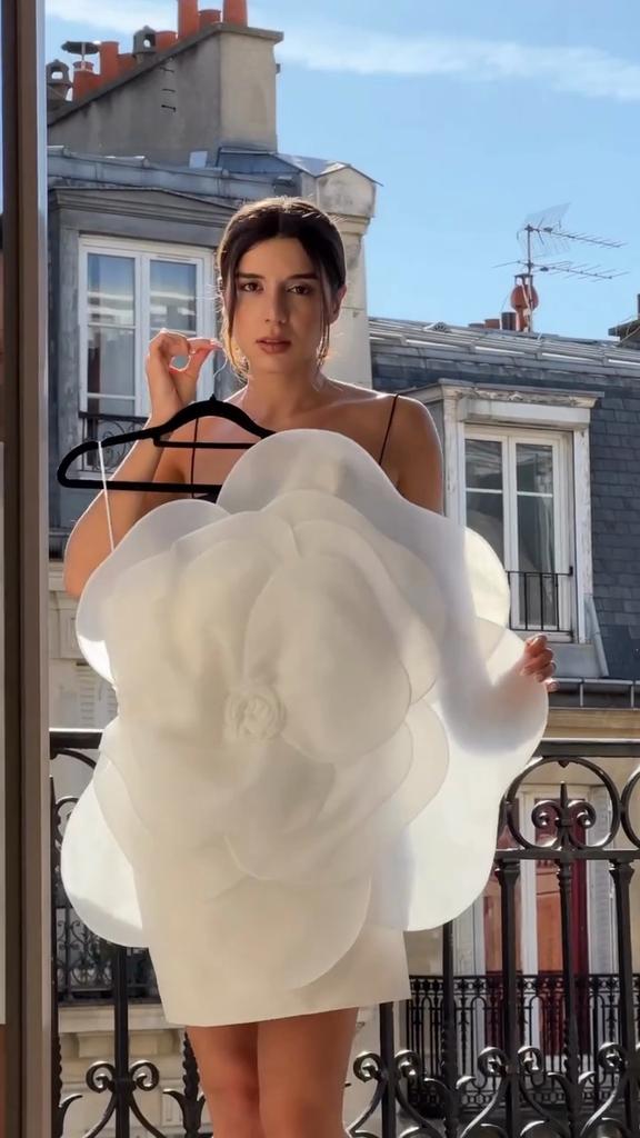 Sommer Ny Stil Hvit Skrå Skulder Dekorativ Blomsterkjole Kjole, Dame Bryllupsfestkjole Ett Steg Kjole