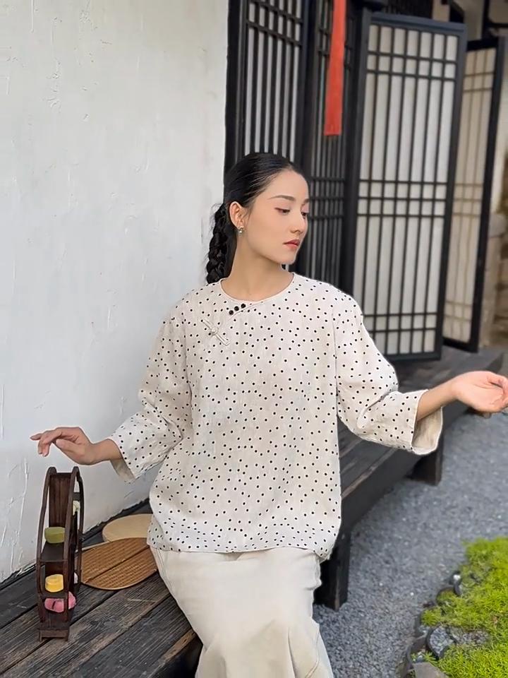Johnature Women Chinese Style T-Shirts O-Neck Seven Sleeve Spring Loose Polka Dot Women Casual T-Shirts