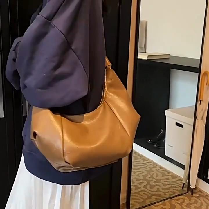 Yogodlns Underarm Bag PU Leather Solid Color Crescent Bag for Women Adjustable Strap Handbag Zipper Hobo Bag for Work Travel