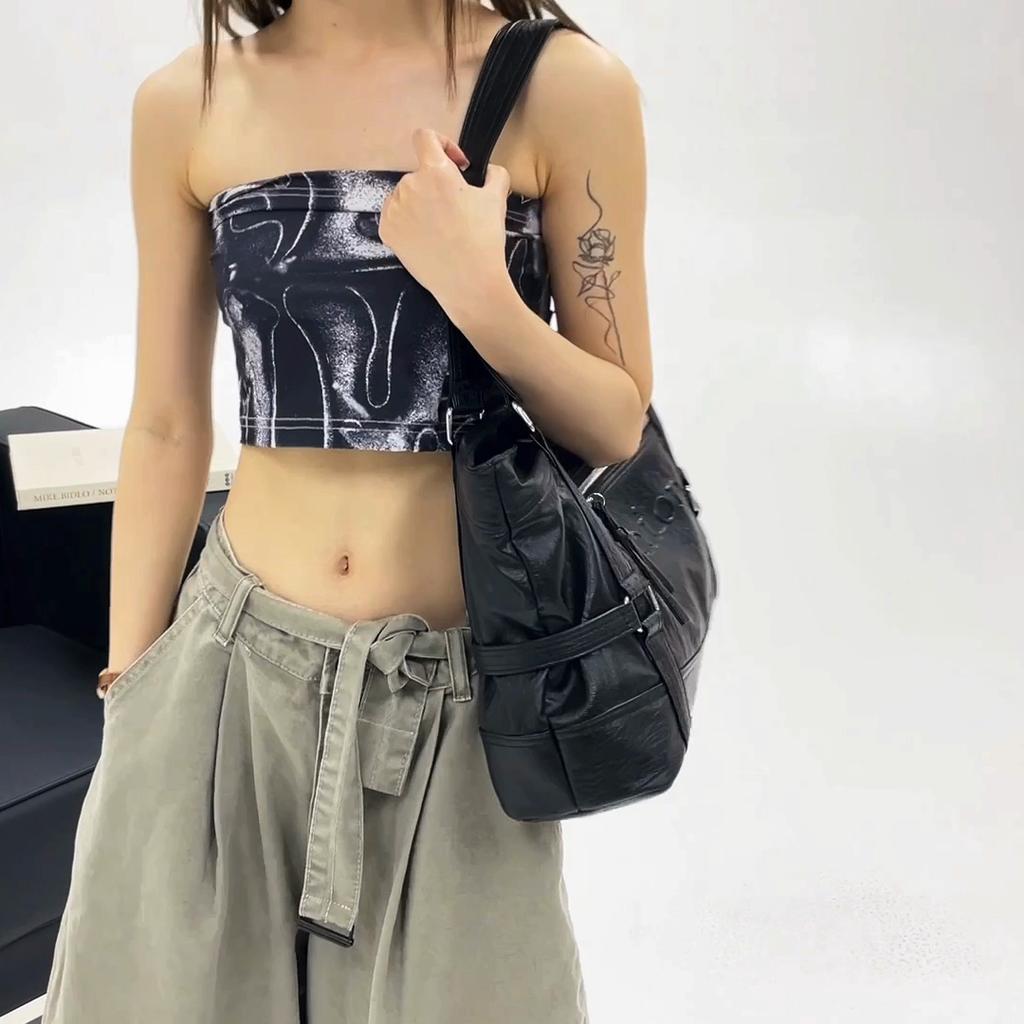 Large Leather Tote Bag with Front Zip Pocket and Adjustable Straps Stylish Women's Everyday Shoulder Bag