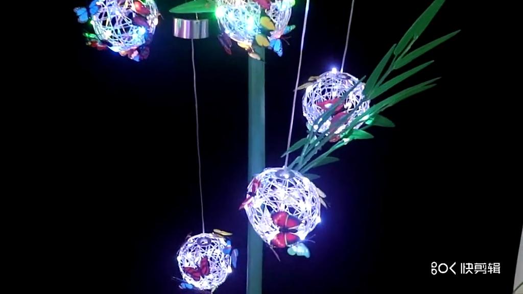Outdoor Solar Garden Light Metal Home Decorative Nightlight Butterfly Pendant Waterproof Butterfly Round Ball Light Weaving Mesh