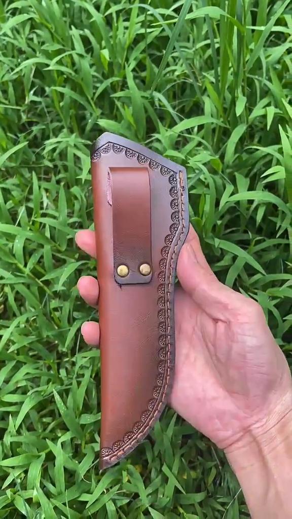 22cm Fixed Blade Knife Scabbard Embossed Cowhide Second Layer Leather Camping Knife Case Hunting Holsters with Belt Buckle