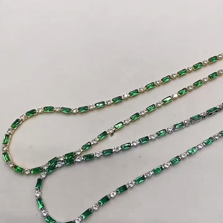 Green square necklace, retro and sweet