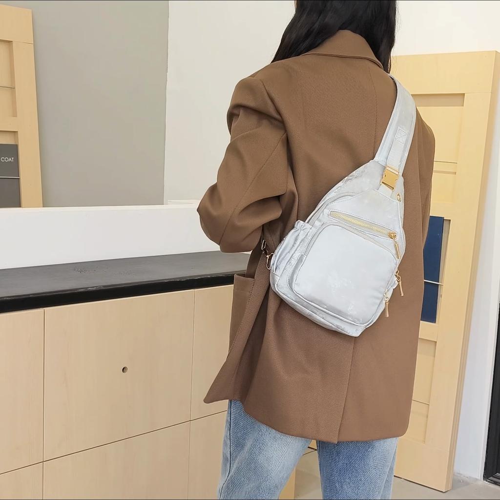 Women's Chest Bag Multi-Compartment Crossbody Bag Multi-Functional Mobile Phone Bag