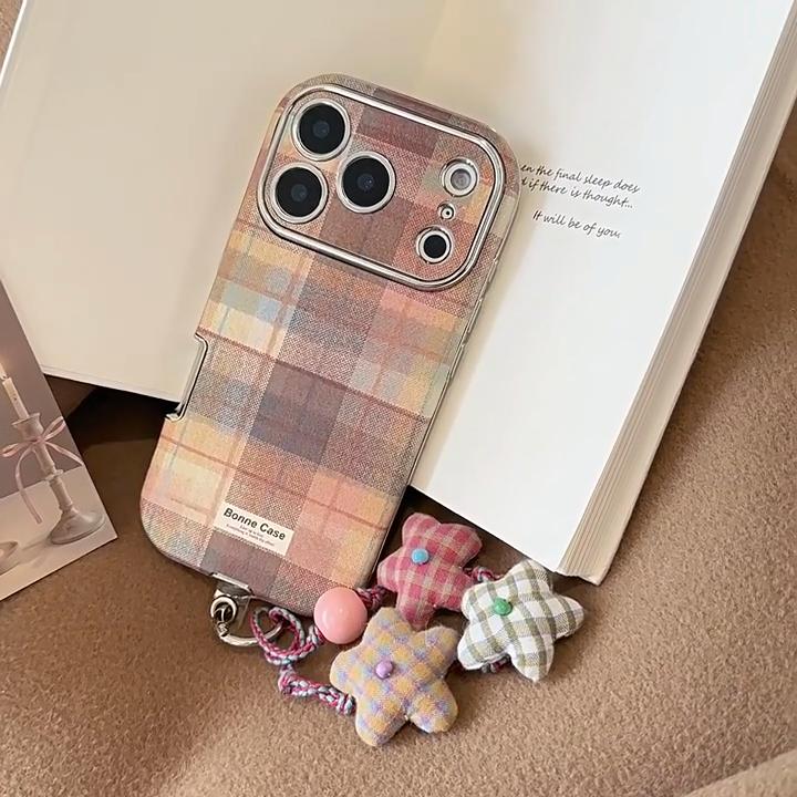 Retro Star Bracelet Phone Case for iPhone 16 and iPhone 17