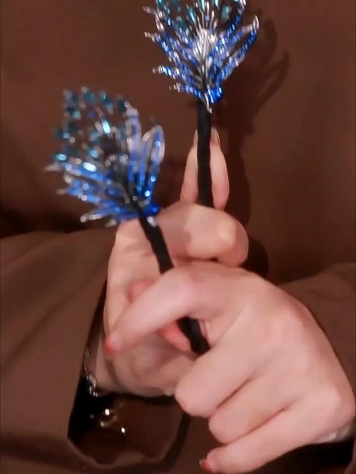 Rhinestone Feather Design Hair Clip Elegant Hair Curler Deft Bun Maker Long Thick Hair Accessories For Women